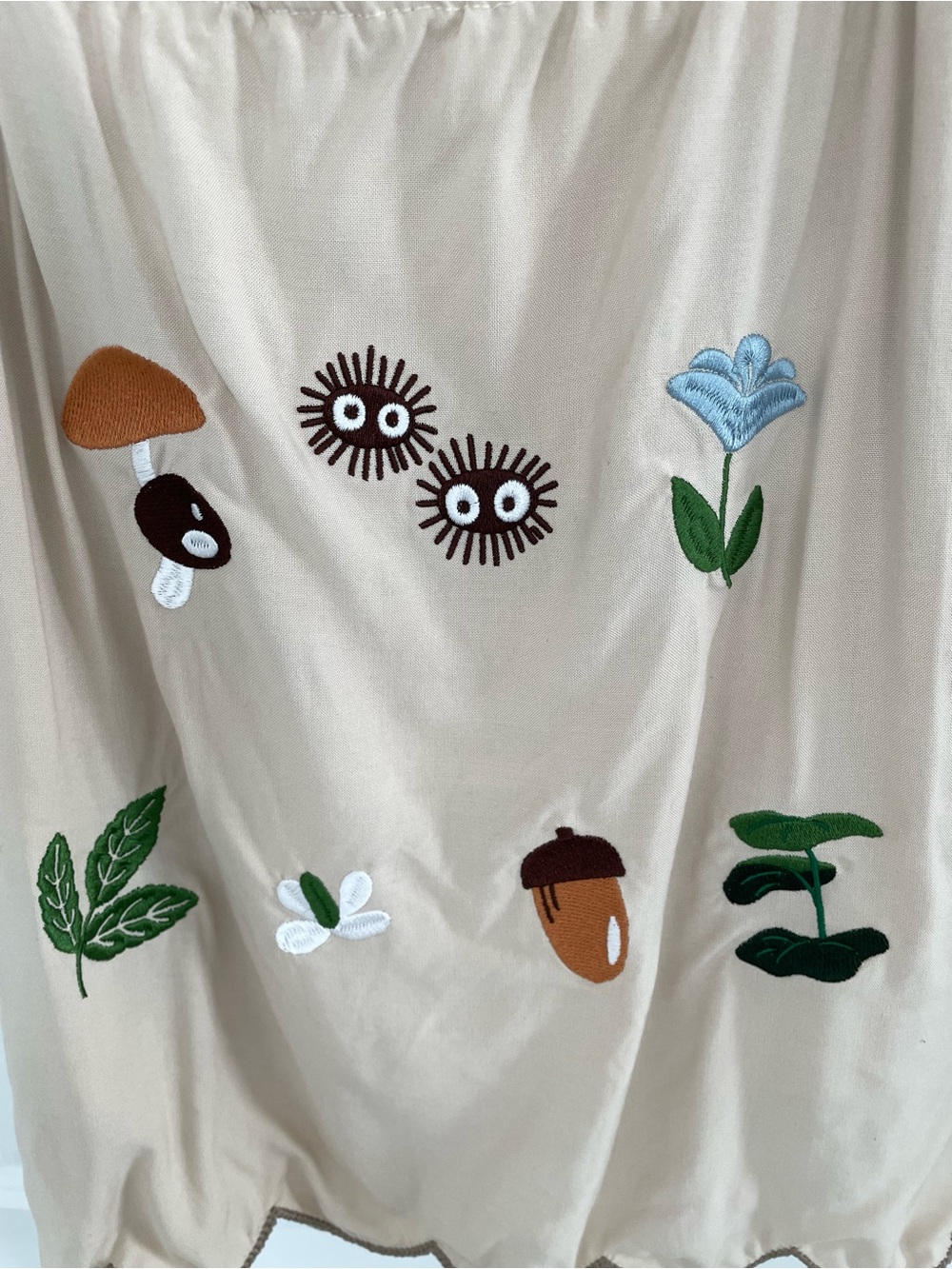 Studio Ghibli My Neighbor Totoro Embroidered Top Womens XL Sleeveless - Picture 9 of 12